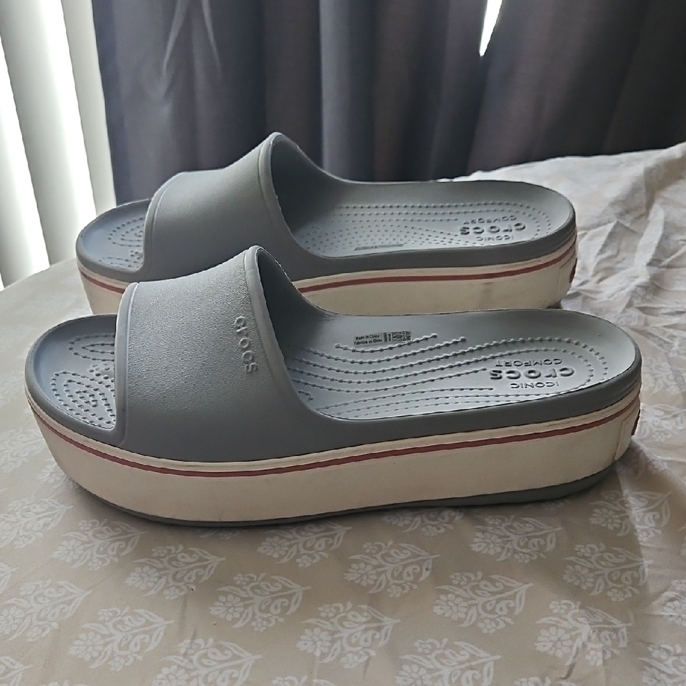 CROCS Women's Gray Platform Crocband